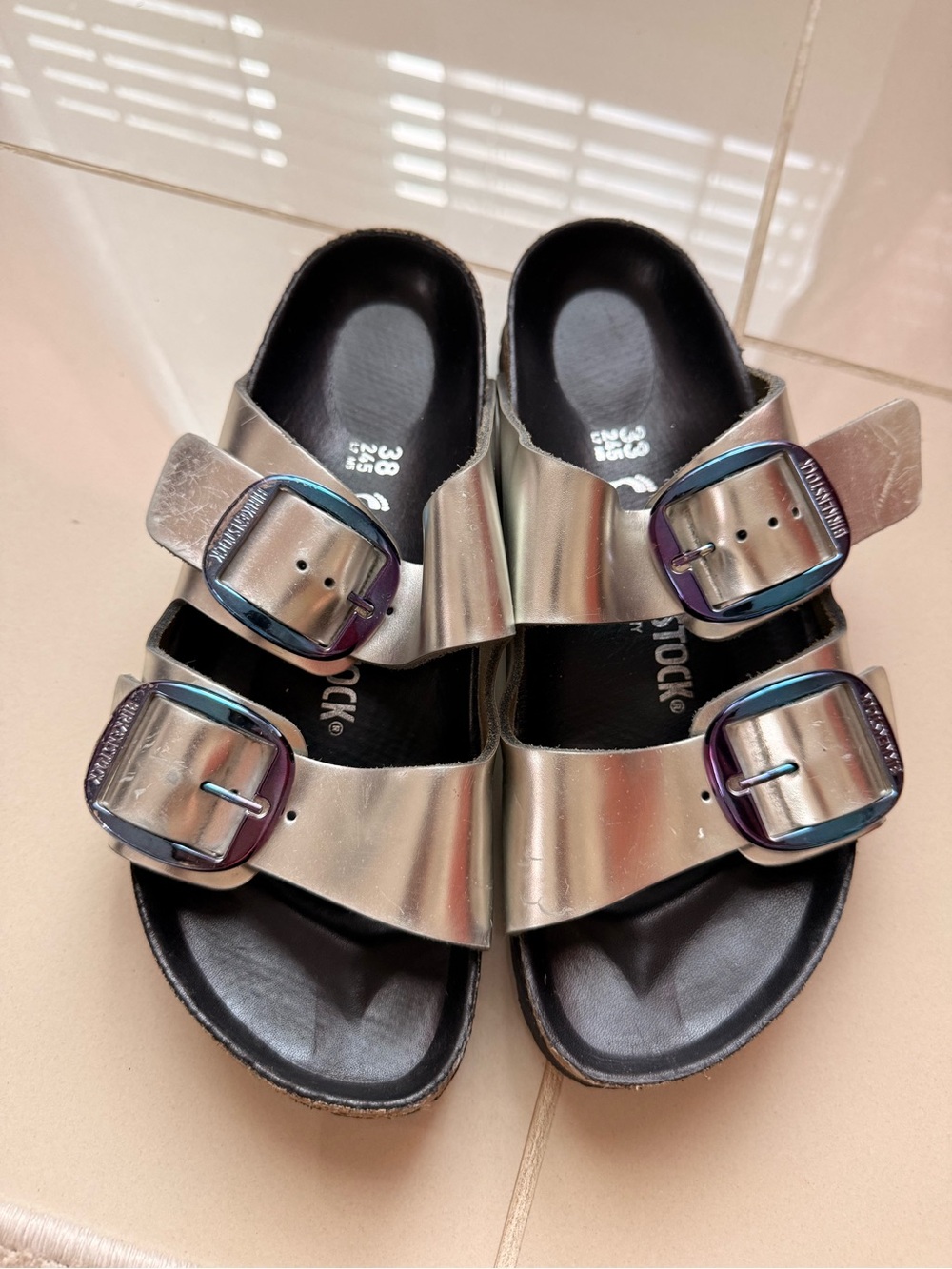 Birkenstock Arizona Big Buckle Metallic Sandals – Size 38